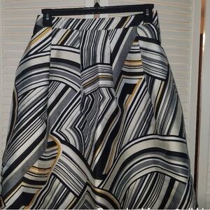 Lane Bryant-Plus Size 24-A-Line Geometric Print Skirt W/ Pockets
